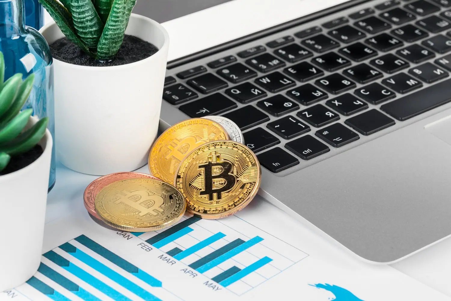 Jak bezpiecznie zacząć inwestować w kryptowaluty
