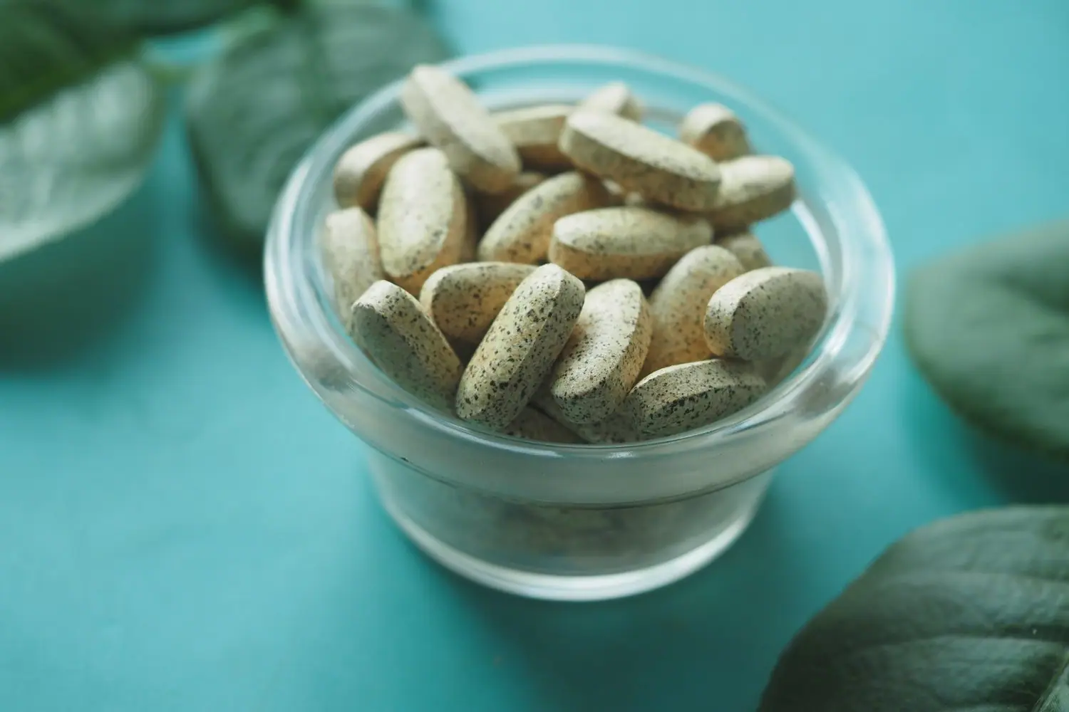 Jak dbać o zdrowie tarczycy przez odpowiednią dietę i suplementację
